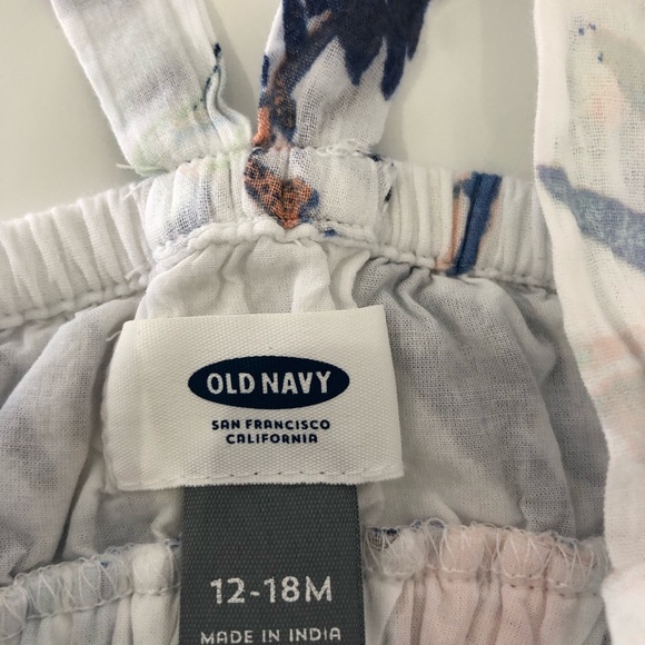 Old Navy floral maxi dress - Picture 3 of 3